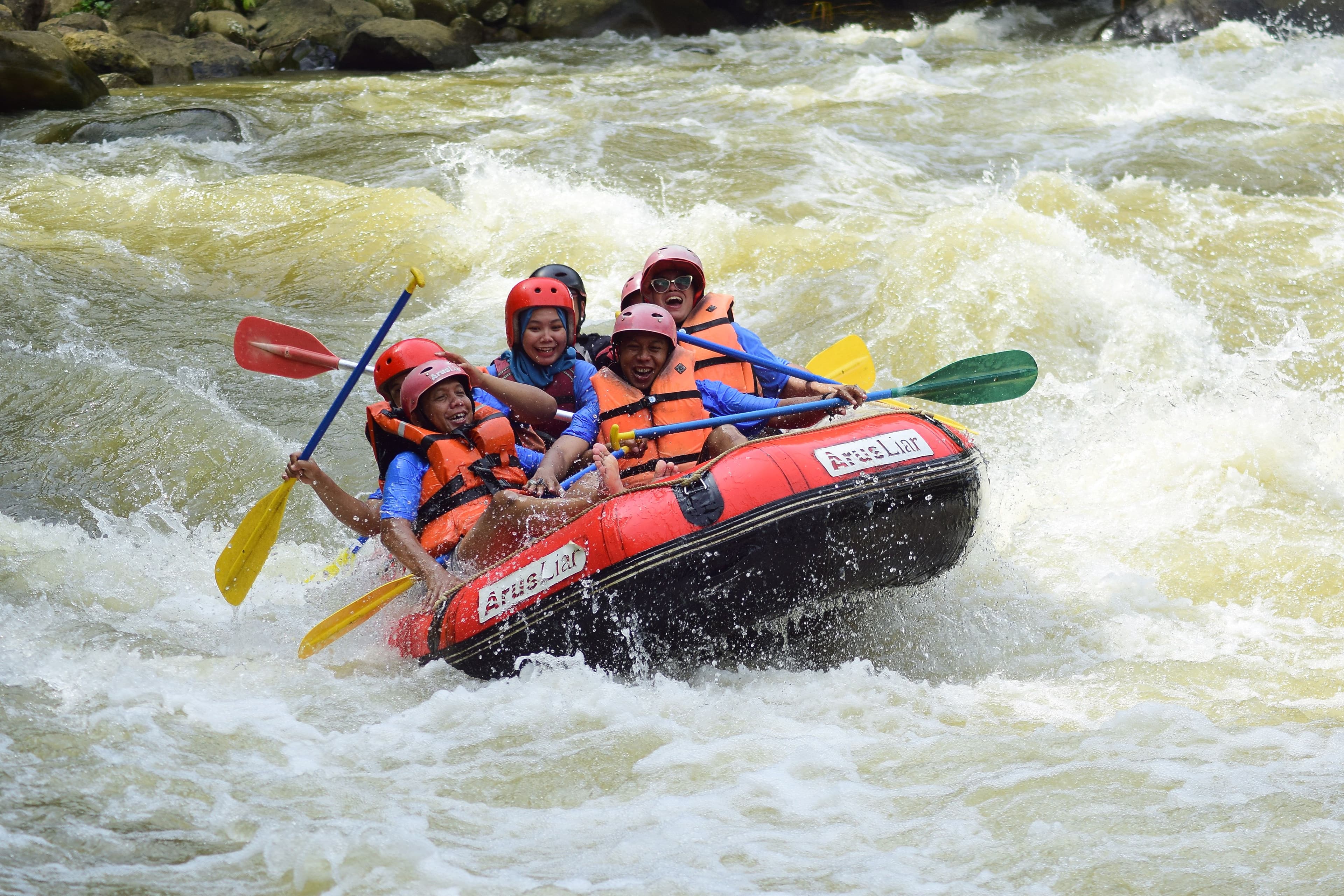 10 Days Hidden Gems & Adventure Tour in Sri Lanka Hosted By Emma gallery 2
